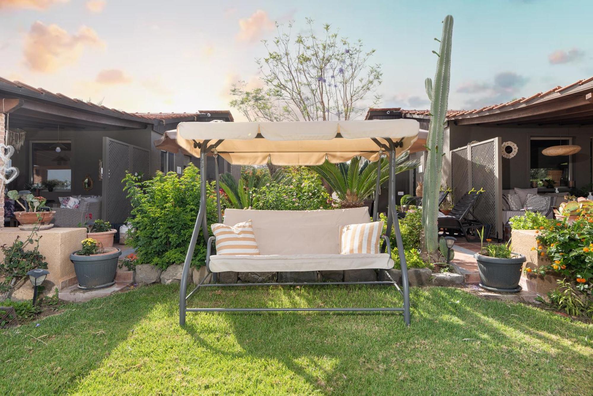 Aelia Sea View Bungalow Jenádi Kültér fotó